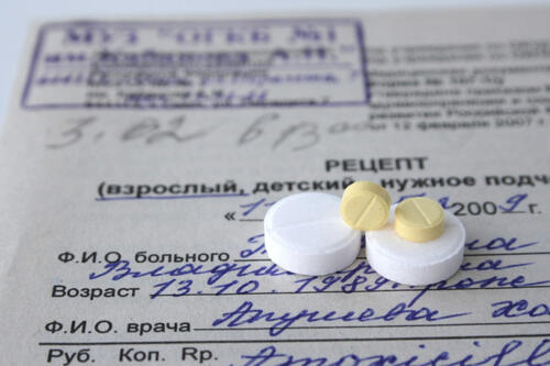 Эксперимент по продаже рецептурных лекарств в интернете начнется в следующем году